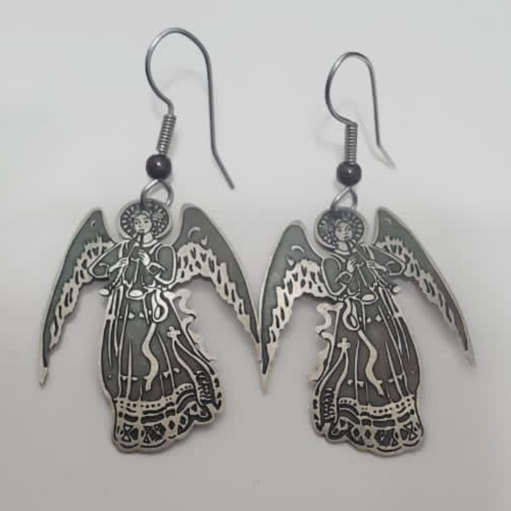Silver "Angel" Earrings π΄
